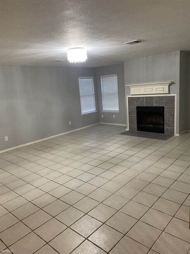Building Photo - 3 br, 2.5 bath House - 5926 Clerkenwell Drive