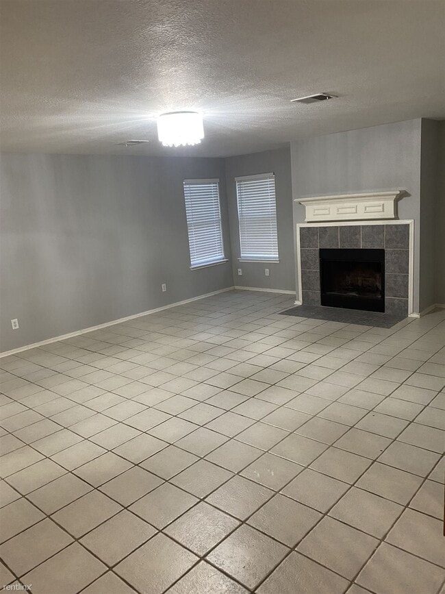 Foto del edificio - 3 br, 2.5 bath House - 5926 Clerkenwell Drive