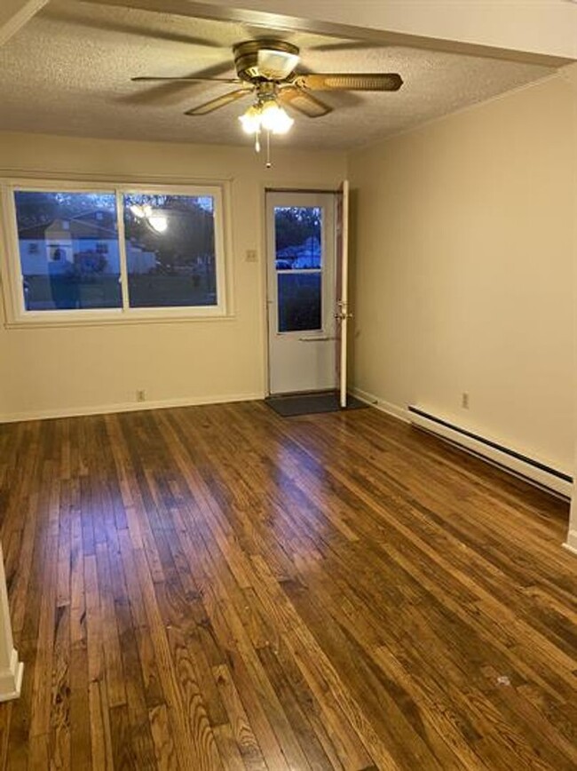 Foto del edificio - 902 S Walnut St