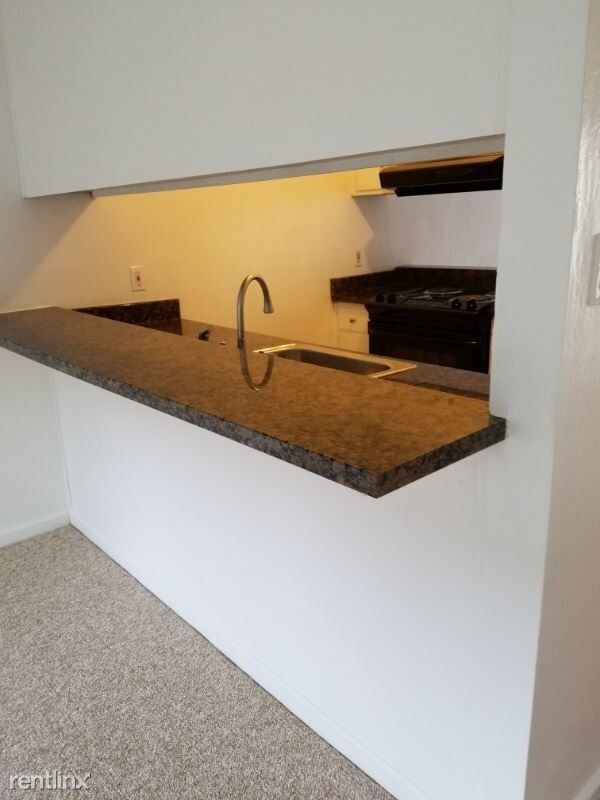 Building Photo - 2 br, 1 bath Apartment - 1420 Creekside Drive