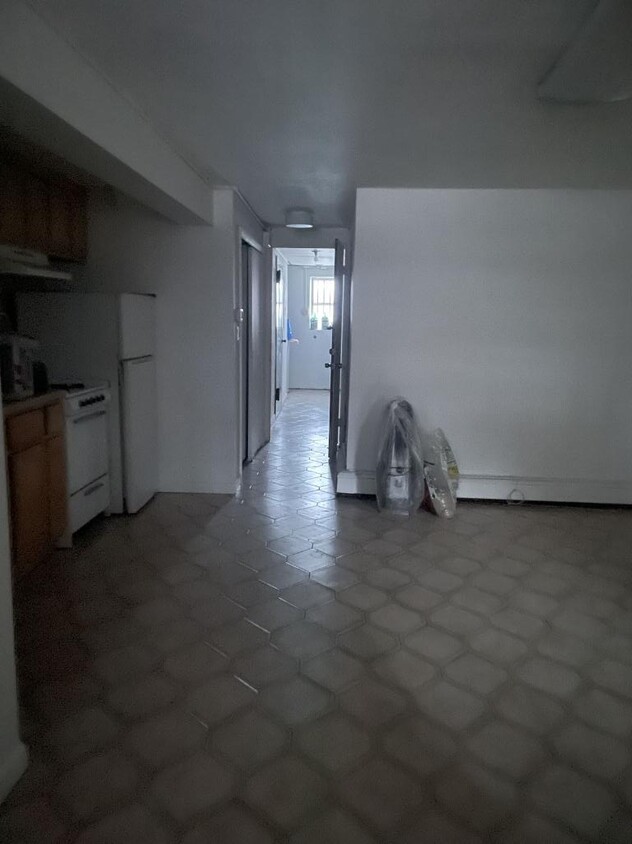 Primary Photo - 1720 64th St