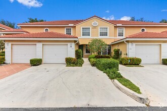 Building Photo - 12454 Crystal Pointe Dr