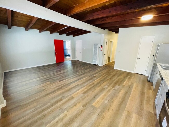 Foto del edificio - 2 bed 1 bath unit for rent in South Lake Tahoe
