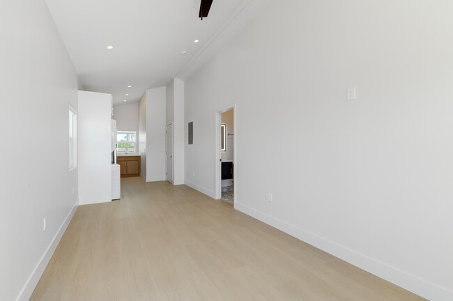 Building Photo - 4718 Muir Ave