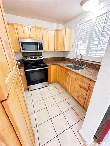 Building Photo - 95-636-636 Hanile St