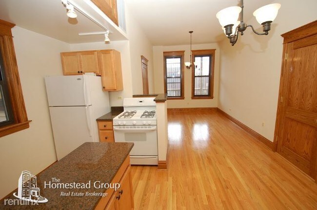 Building Photo - 1139 W Webster Ave