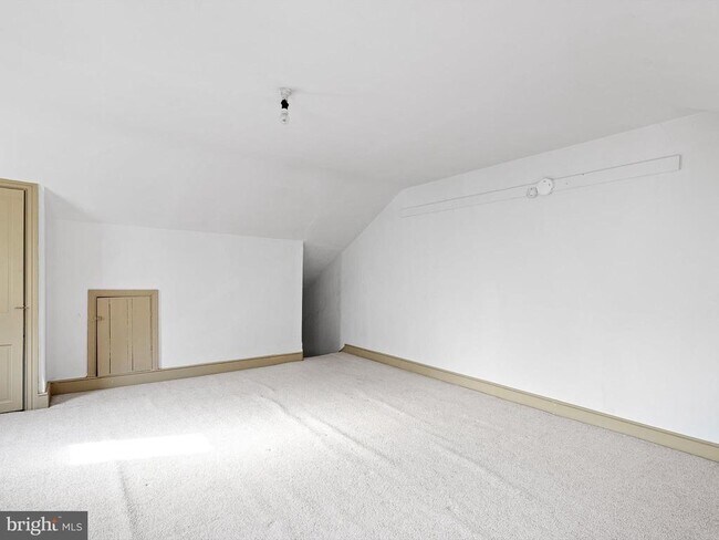Building Photo - 2510 Mount Rd