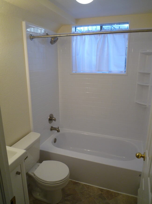 New bathroom - 1144 Fillmore St