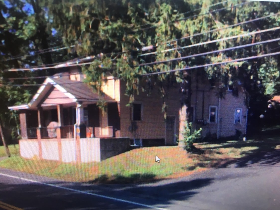 Primary Photo - 3034 S Pike Ave