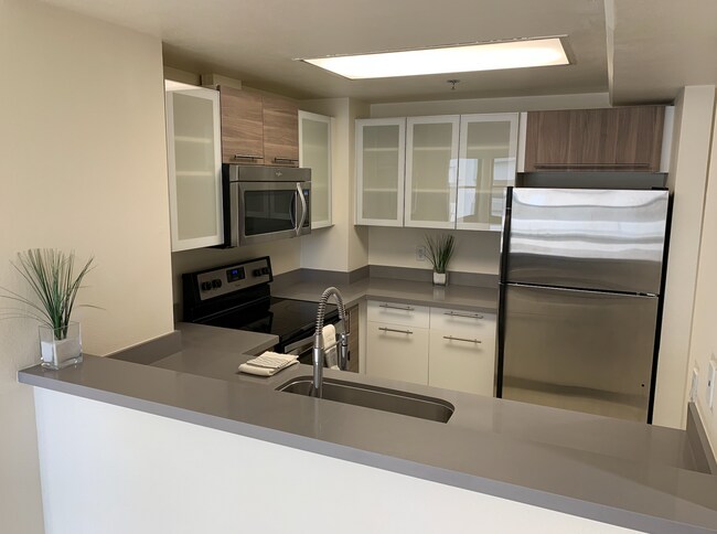 Building Photo - 988 Franklin St