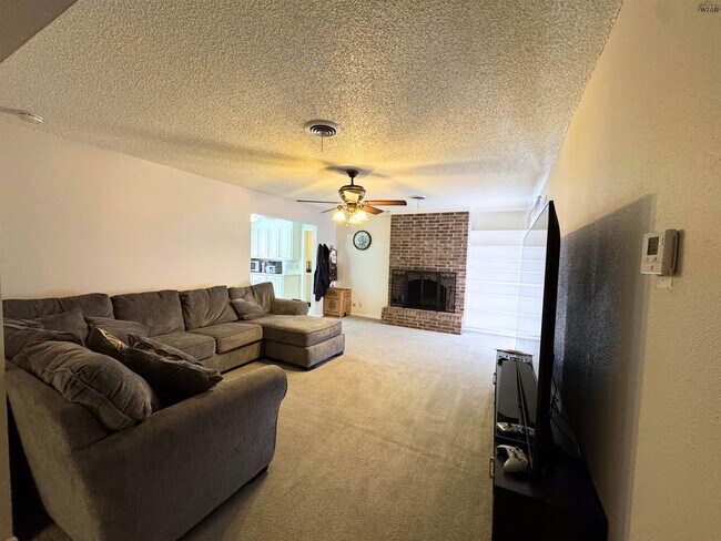 Building Photo - 4814 Big Bend Dr