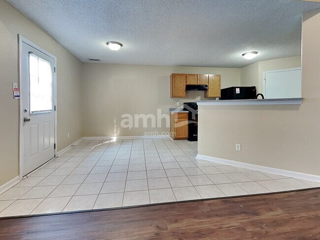 Foto del edificio - 5965 Porchester Pl