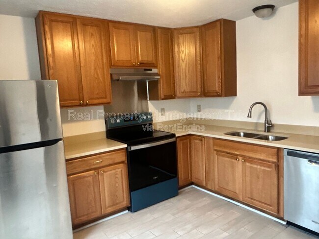 Foto del edificio - 128 Loch Cir