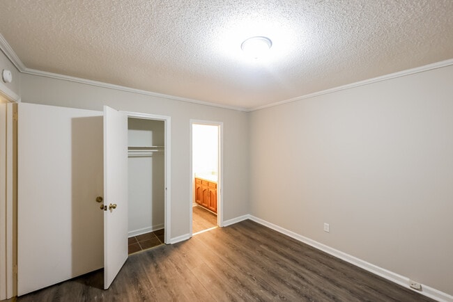 Foto del edificio - 912 Burnt Pine Dr