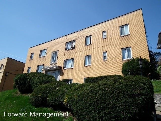 Primary Photo - 2220 Wightman St