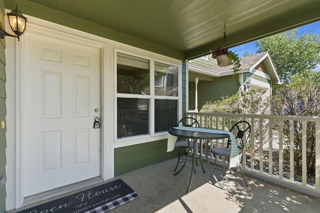Building Photo - 802 Waterglen Dr