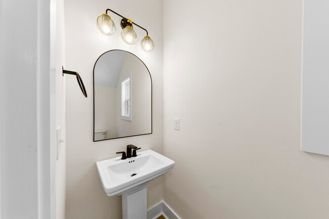 Foto del edificio - 3420 Tappan Pl