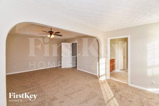 Building Photo - 74 Mattie Ln