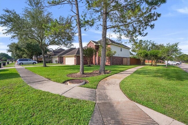 Building Photo - 2702 Argos Dr