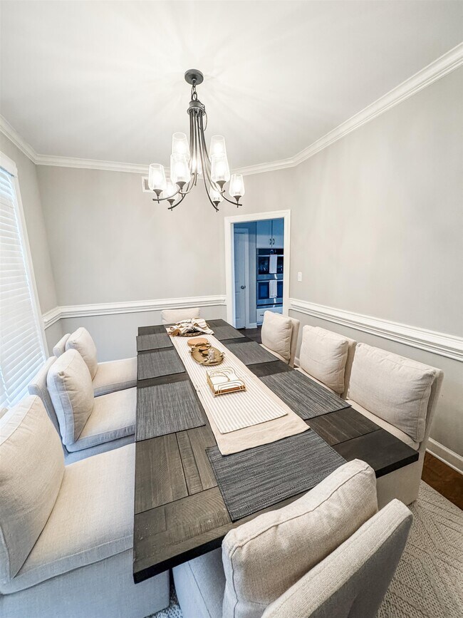 Foto del edificio - 512 Dogwood Valley Dr