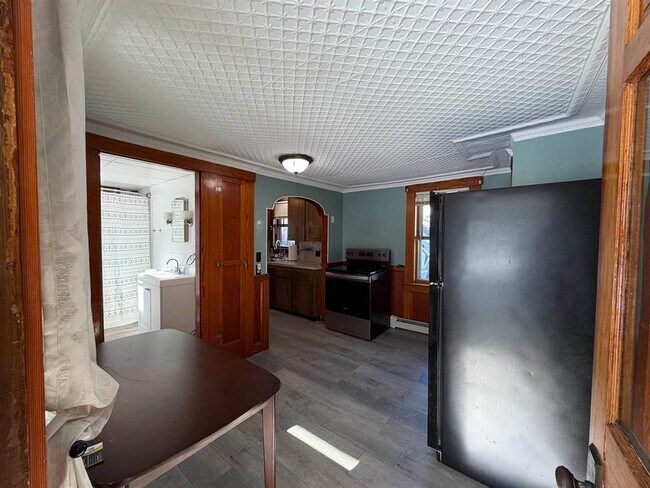 Foto del edificio - 283 Chesley Hill Rd