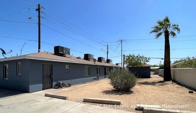Foto del edificio - 1040 N 16th St