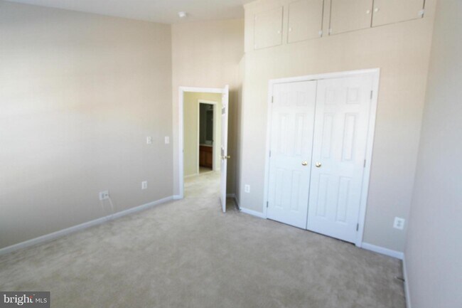 Foto del edificio - 6608 Thorpe Terrace