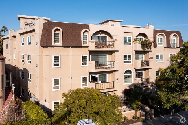 Building Photo - 8555 Cashio St