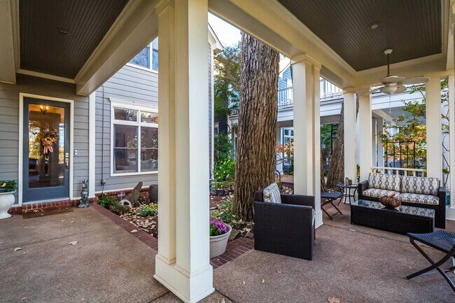 Building Photo - 765 Harbor Isle Cir E