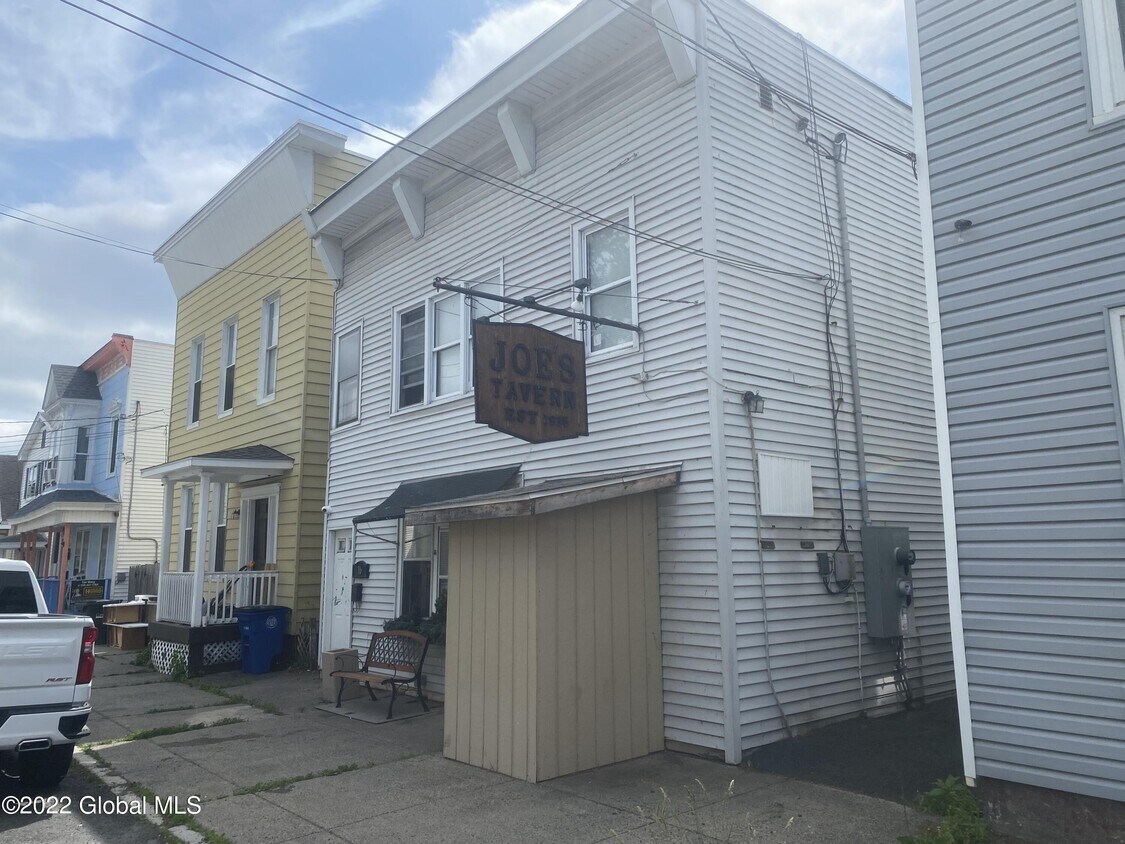 Primary Photo - 16 Division St
