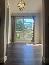 Building Photo - 2067 Ascot Dr