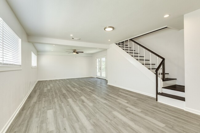 Foto del edificio - 124 Sage St