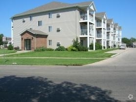 Primary Photo - 1420-1430 E Gateway Cir S