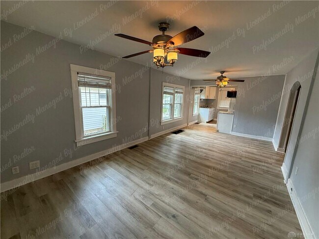 Foto del edificio - 185 N Northampton Ave