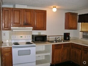 Building Photo - 205 E Elm St