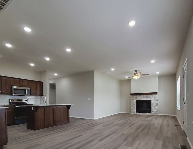 Foto del edificio - NEW CONSTRUCTION RENTAL