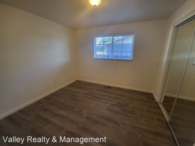 Foto del edificio - 3 br, 2 bath House - 726 Sonoma