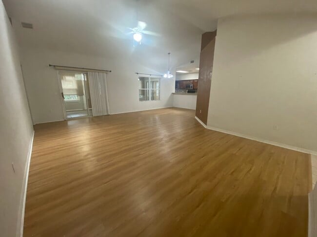 Building Photo - 1804 SW 65th Dr