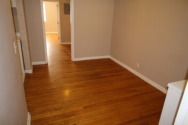 Dining Room - 828 Acosta St