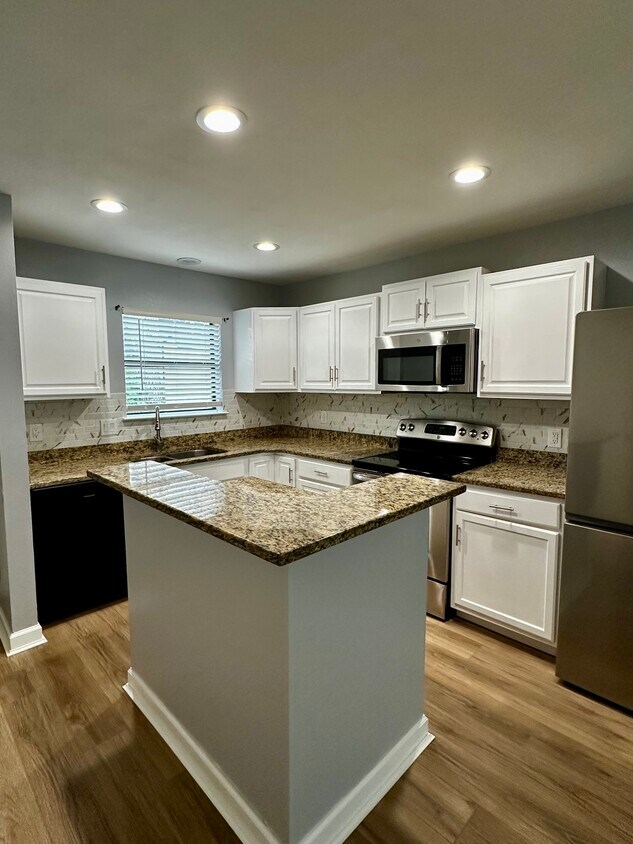 Foto principal - 2302 Maki Rd