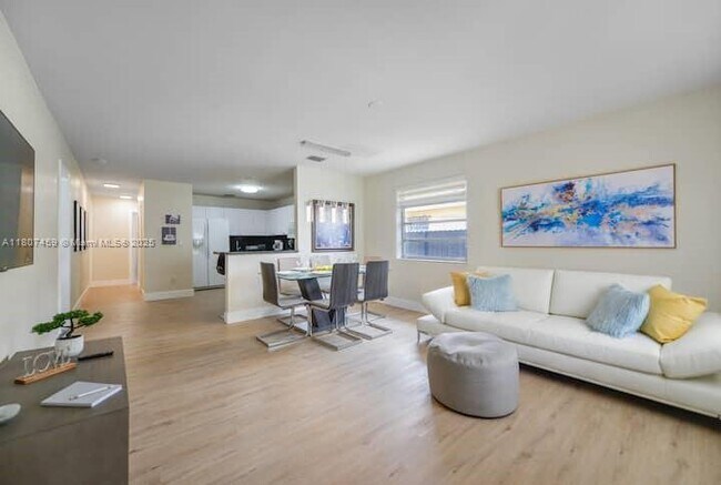 Foto del edificio - 3262 SW 28th St
