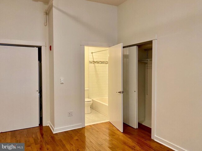 Foto del edificio - 1300 Spruce St