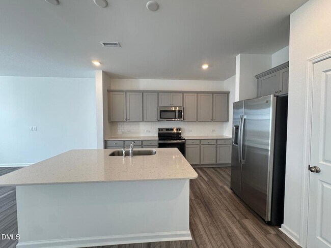 Foto del edificio - 257 Lily Patch Ln