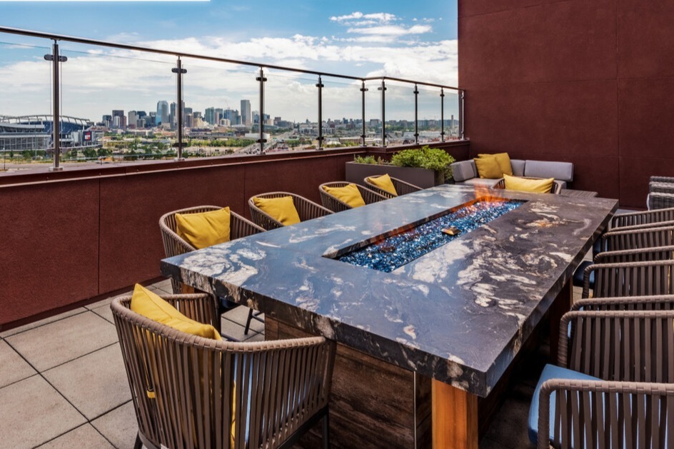 Foto principal - Luxe at Mile High