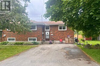 Building Photo - 20 Munro Ave