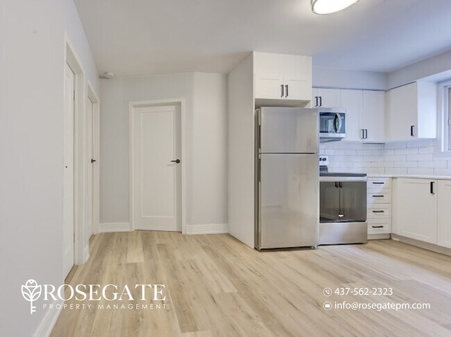 Building Photo - Spacious 3-Bedroom Apartment with Balcony – Pet Friendly – Utilities Included – Kitchener