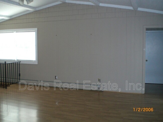 Building Photo - 15 Gottshall Dr