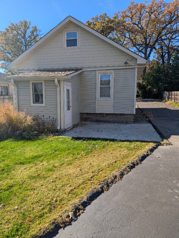 Foto del edificio - 14837 Keating Ave