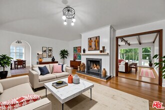 Building Photo - 10281 Dunleer Dr