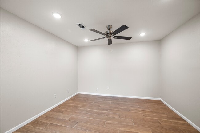 Building Photo - 12050 Sela Ln